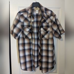 Wrangler pearl snap shirt